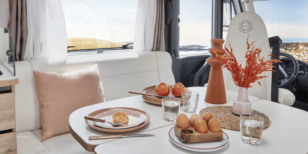 Large pièce à vivre